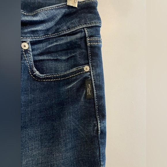 Silver Jeans Co Dark Wash Skinny Jeans - Picture 2 of 7